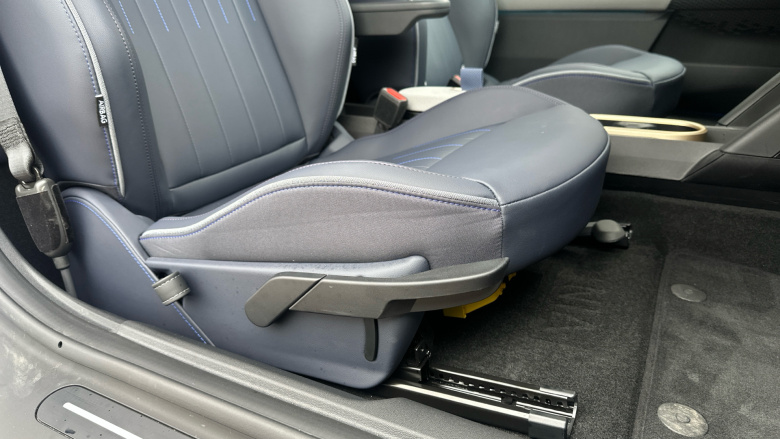 MINI Cooper 160kW SE Exclusive 54kWh 3dr Auto Electric Hatchback